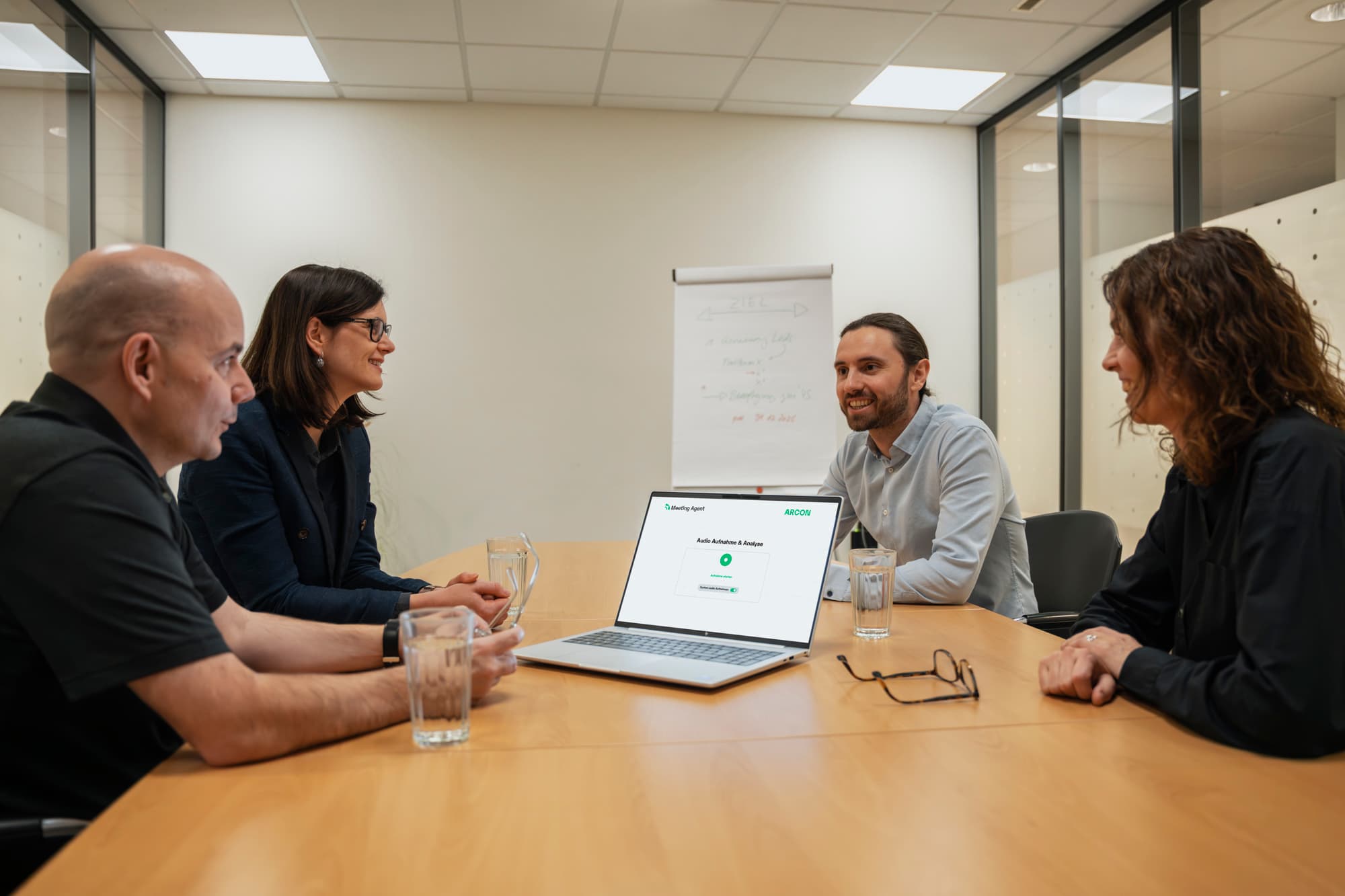 Meeting Agent Sommer News – neue Features für Transkription, Chat, Notizen und Follow-up-Agenda