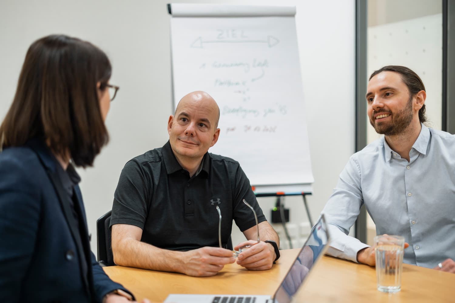 Meeting Agent Team von Arcon Informatik AG bei der Arbeit